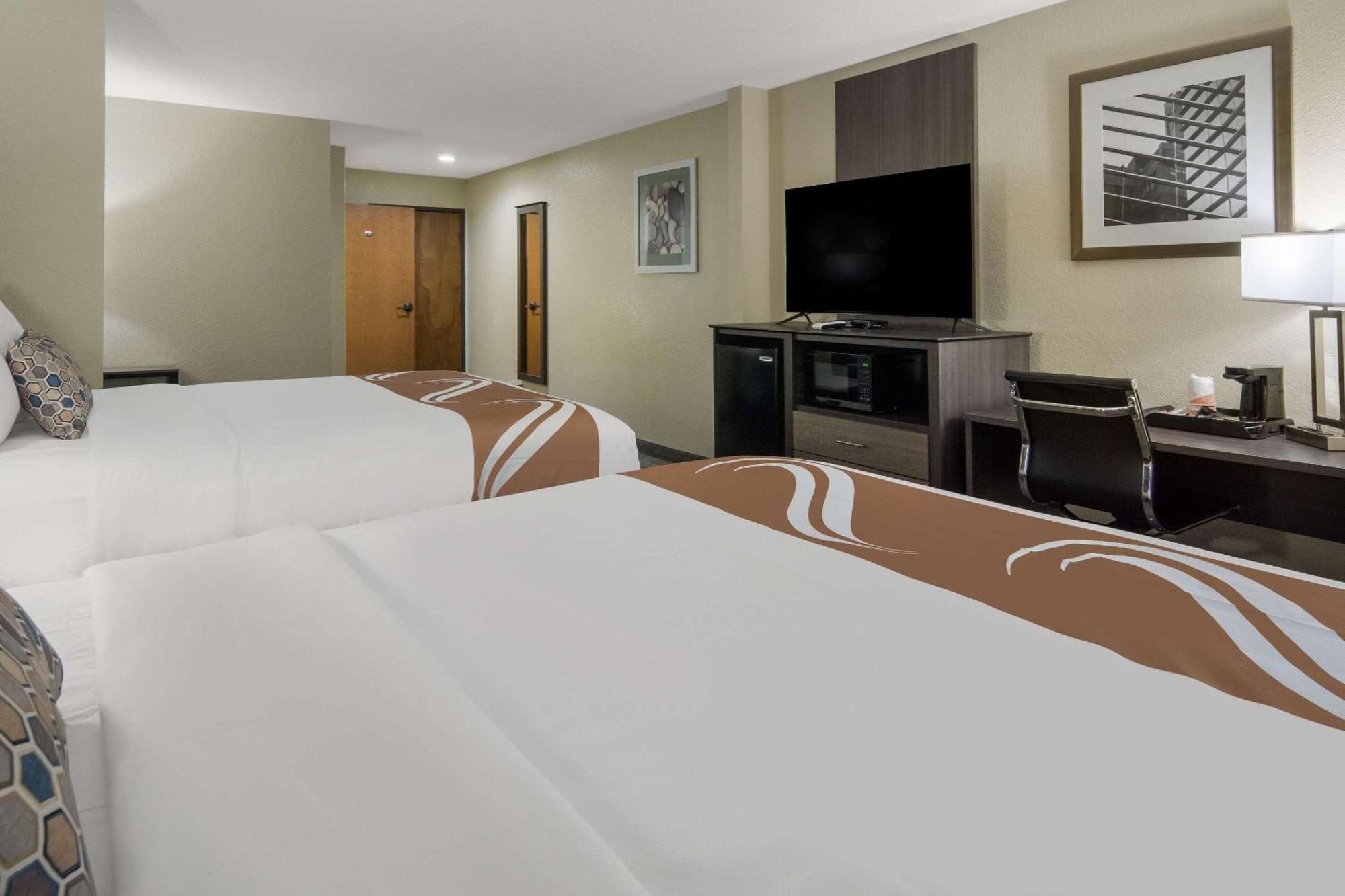 Quality Inn & Suites Roanoke - Fort Worth North Extérieur photo