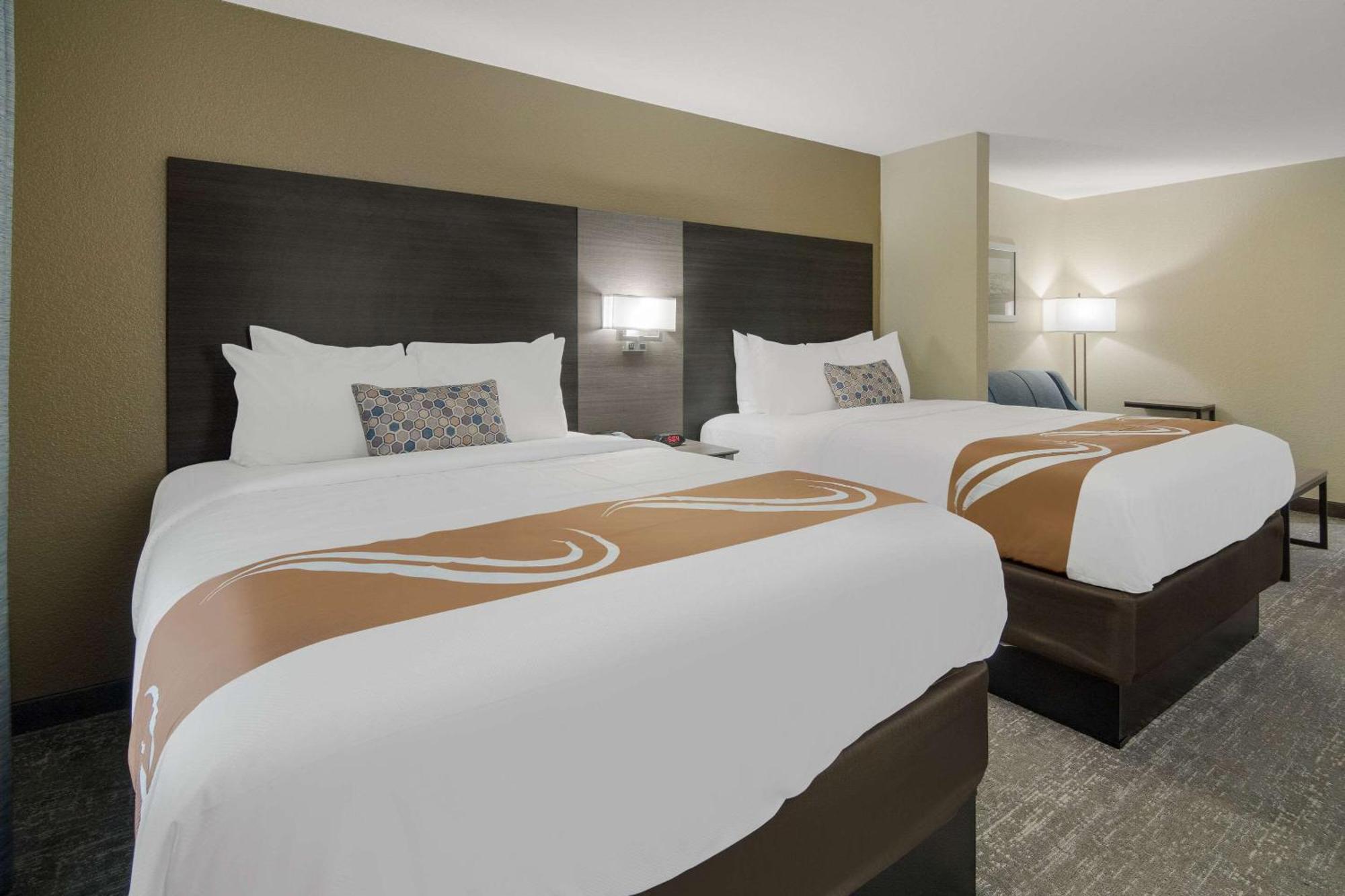 Quality Inn & Suites Roanoke - Fort Worth North Extérieur photo
