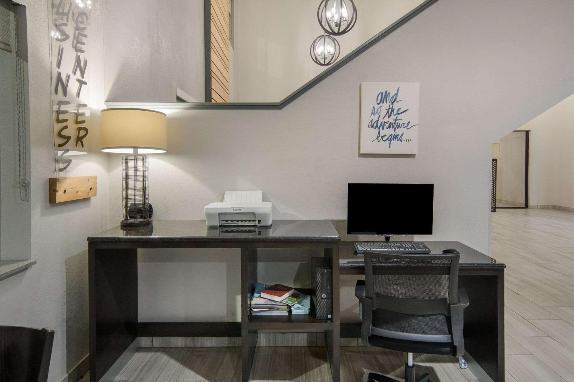 Quality Inn & Suites Roanoke - Fort Worth North Extérieur photo