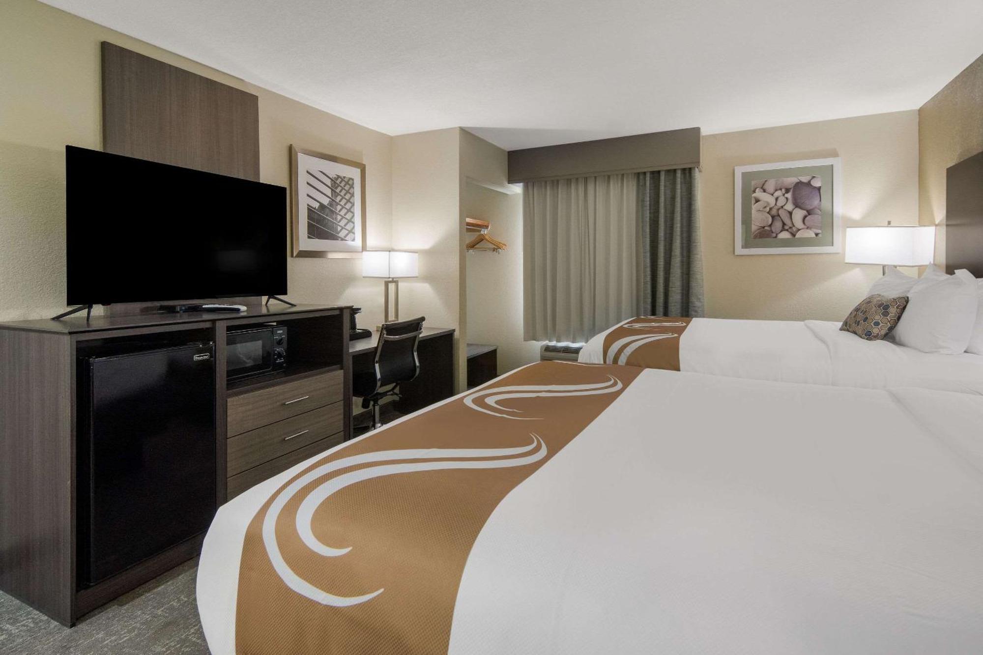 Quality Inn & Suites Roanoke - Fort Worth North Extérieur photo
