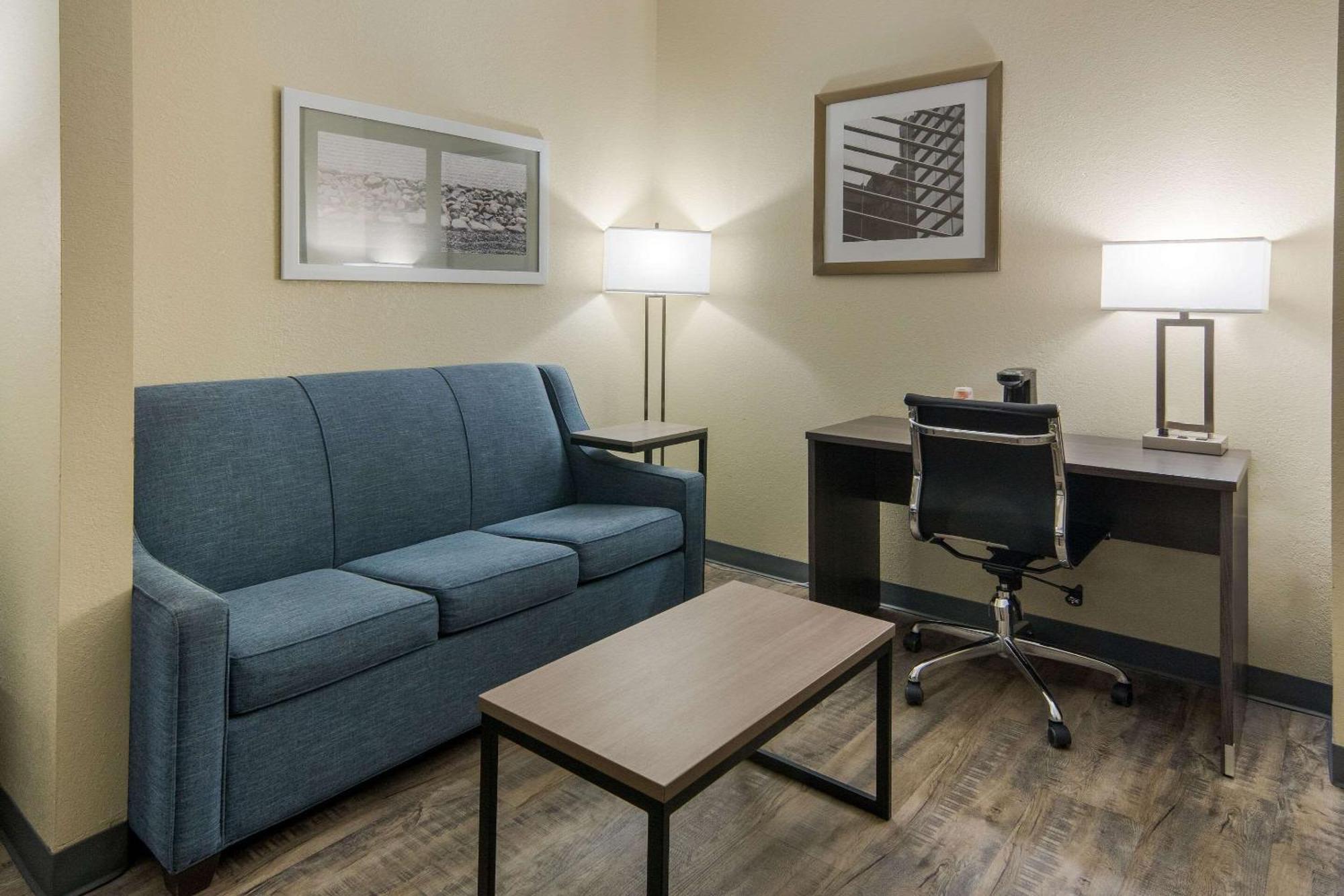 Quality Inn & Suites Roanoke - Fort Worth North Extérieur photo