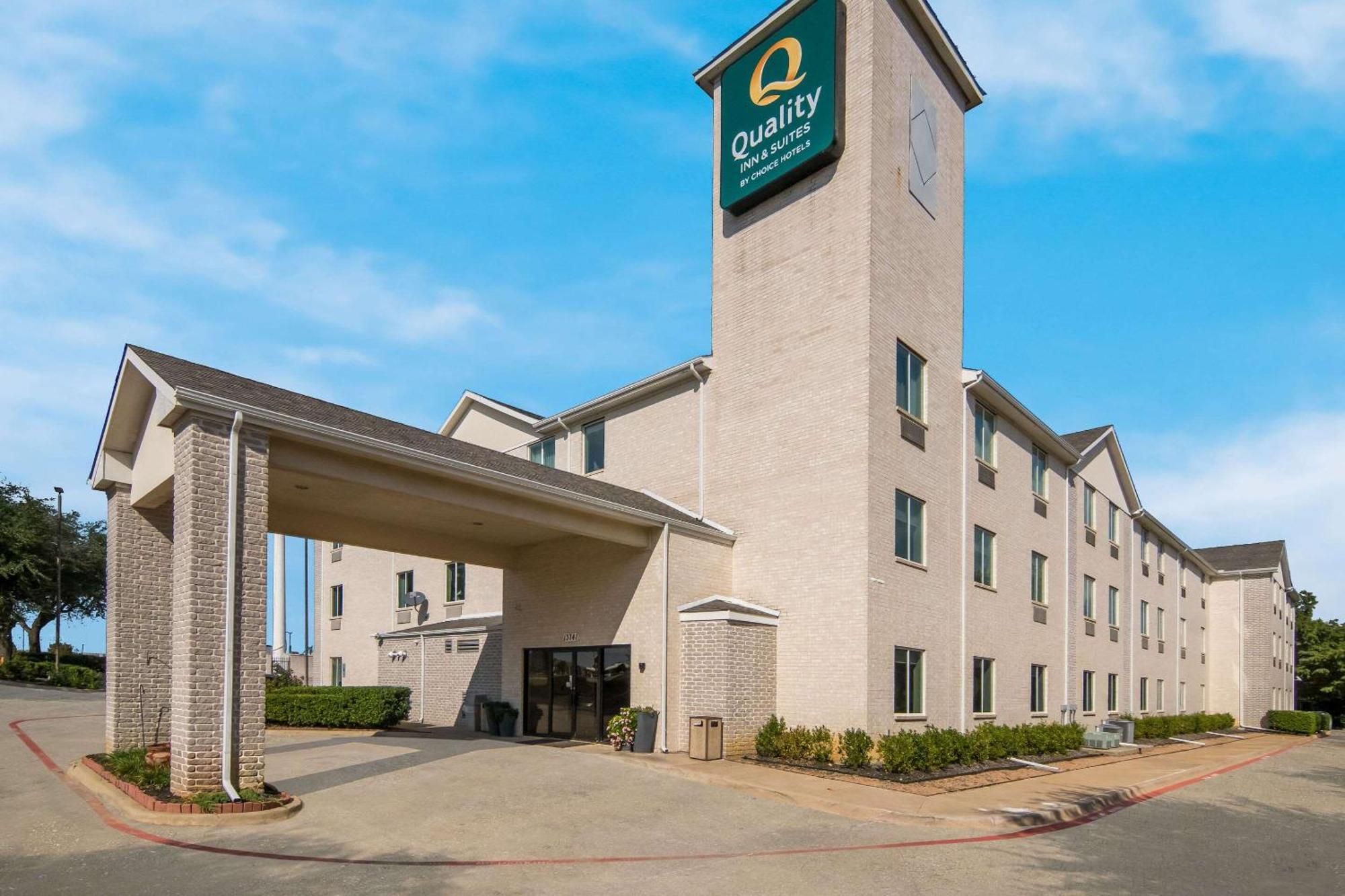 Quality Inn & Suites Roanoke - Fort Worth North Extérieur photo