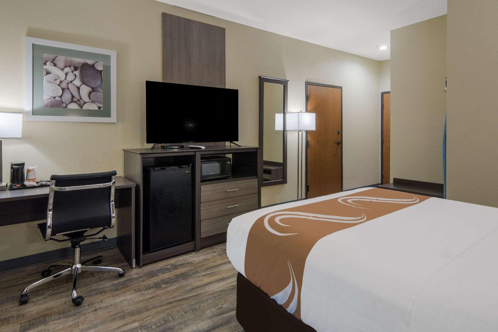 Quality Inn & Suites Roanoke - Fort Worth North Extérieur photo
